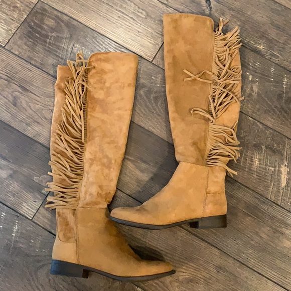 Fringe Knee High Boots - Picture 4 of 6